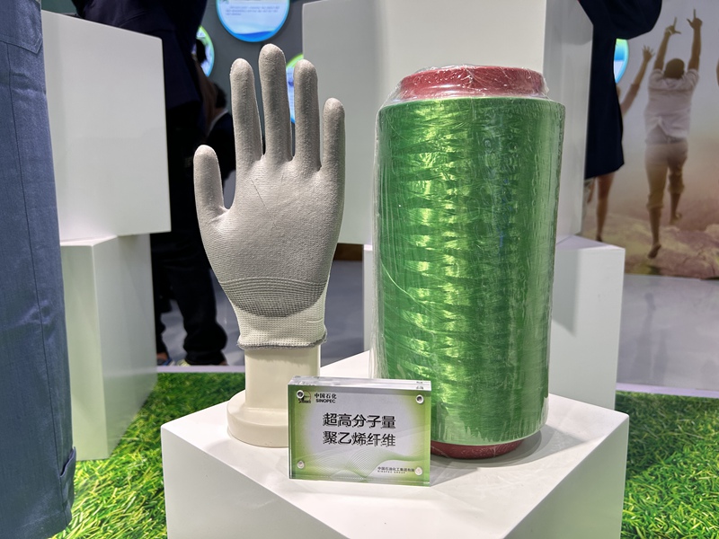 中國石化創新驅動 高端纖維原料點燃紡織新引擎